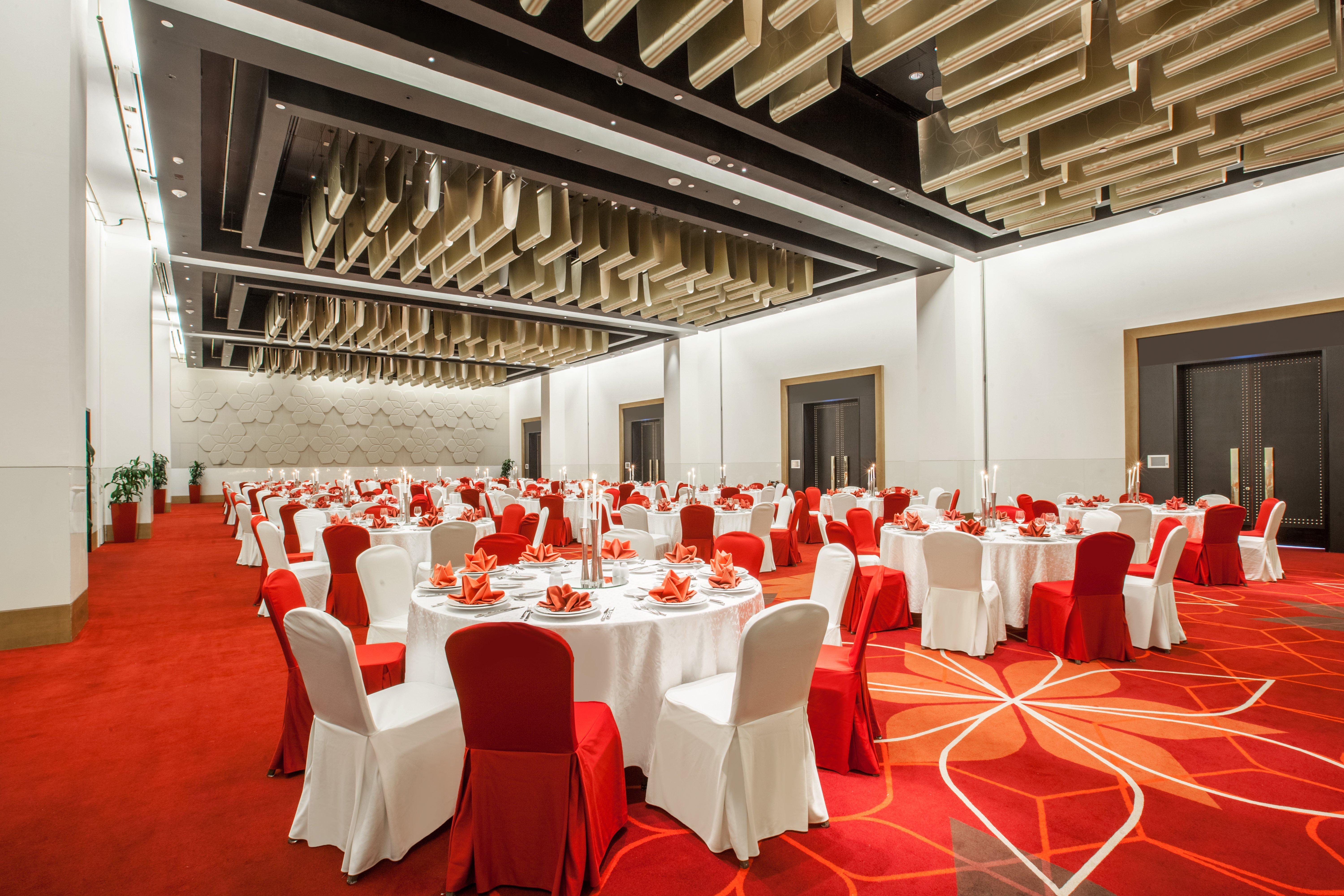 Crowne Plaza Yas Island By Ihg Hotel 4*