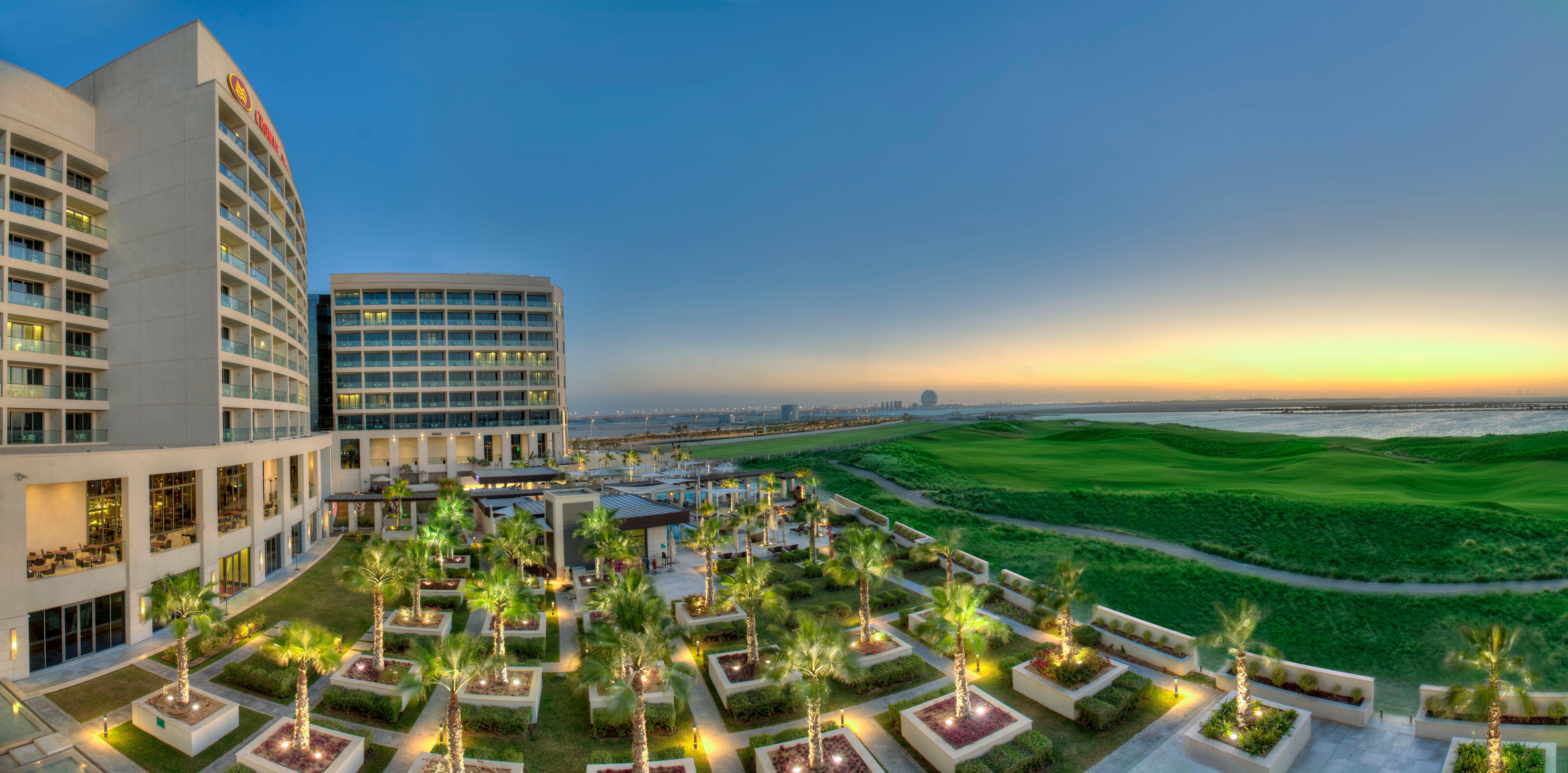 Crowne Plaza Yas Island By Ihg Hotel Abu Dhabi
